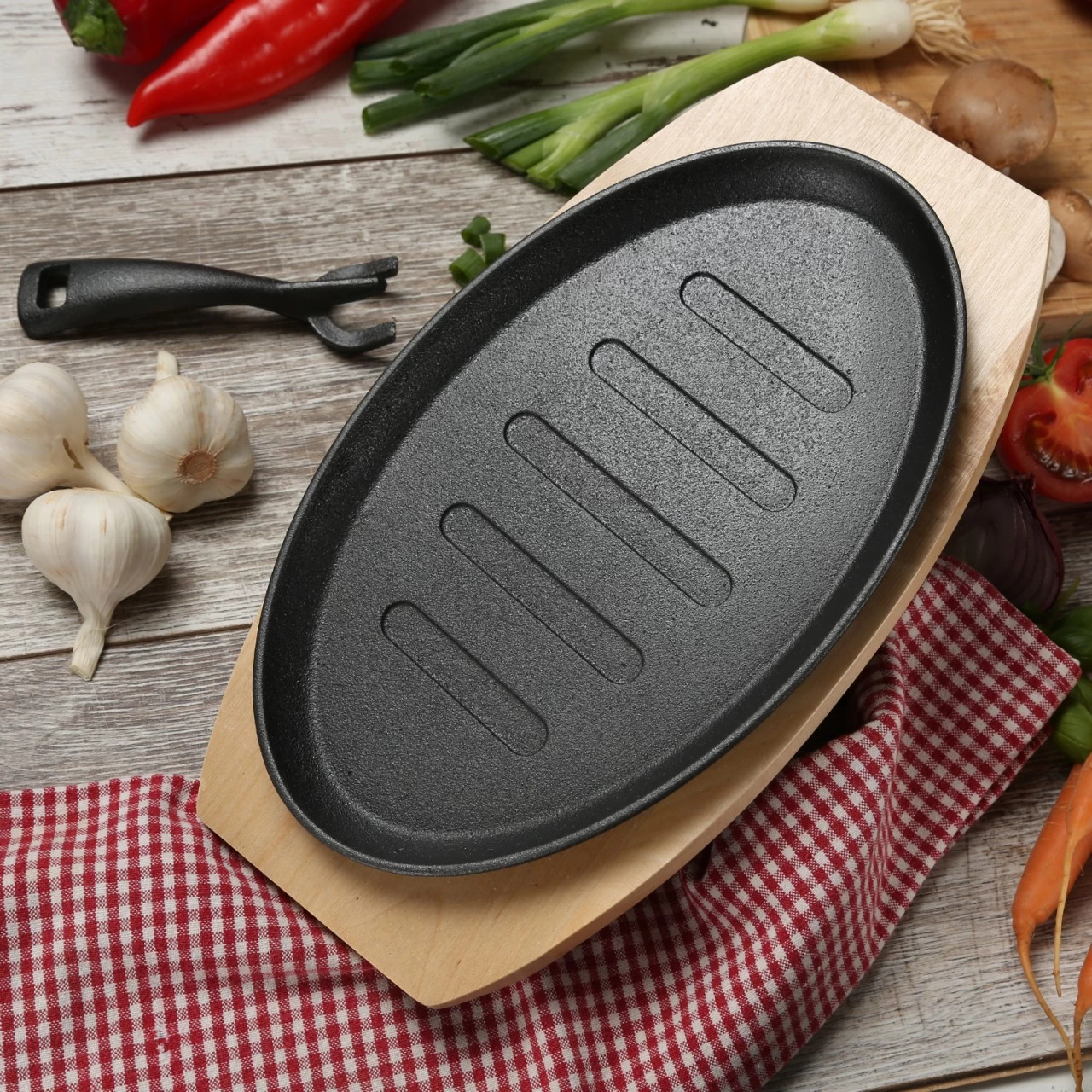 Gusspfanne Mit Abnehmbaren Stiel U. Holzuntersetzer - Gusseisen - L: 27cm - Servierpfanne - Oval 9 Gusspfanne Mit Abnehmbaren Stiel U. Holzuntersetzer - Gusseisen - L: 27cm - Servierpfanne - Oval – Bild 9