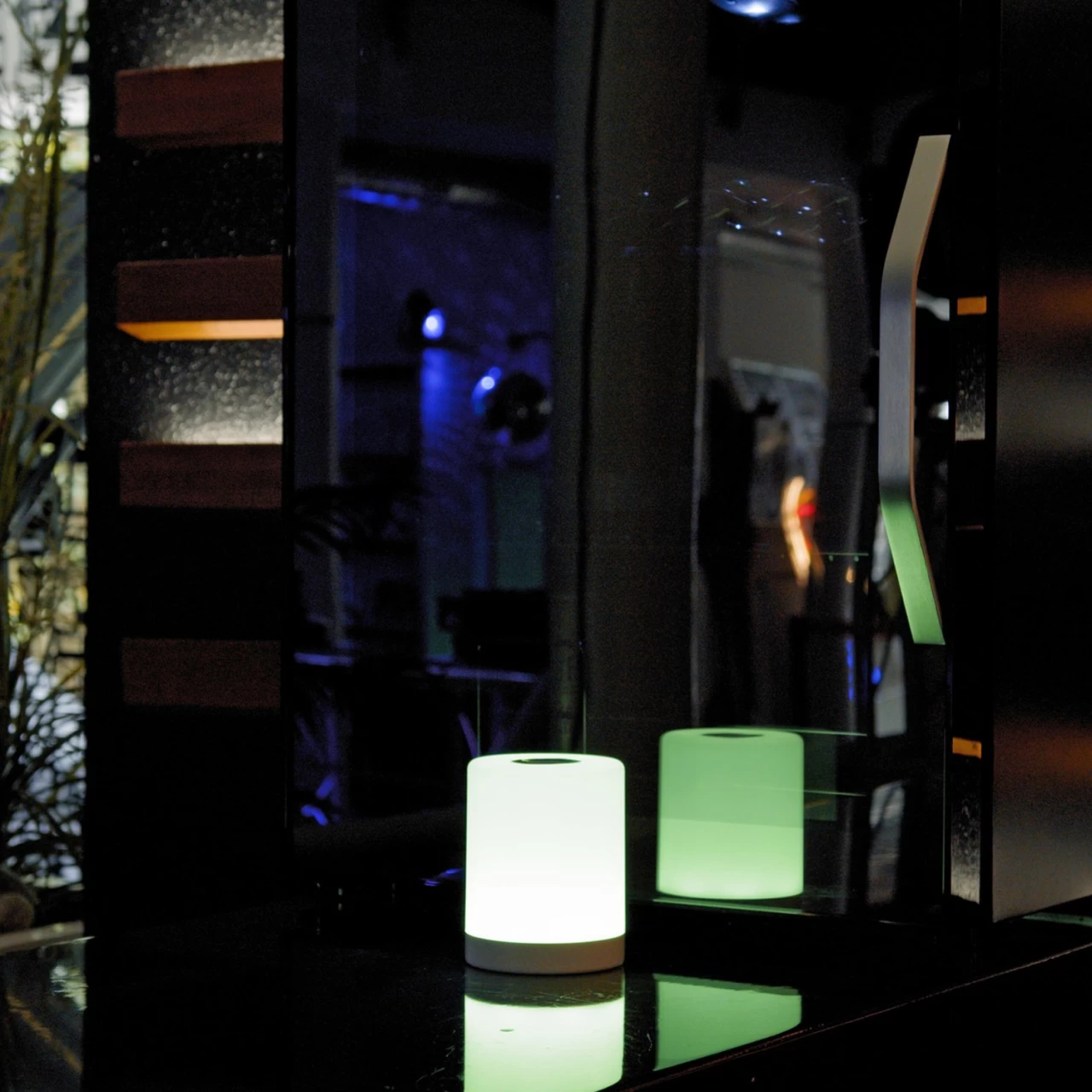 Tischleuchte RGB Farbwähler Und Warmweiß - Touch Funktion - USB Ladefunktion 9 Tischleuchte RGB Farbwähler Und Warmweiß - Touch Funktion - USB Ladefunktion – Bild 9