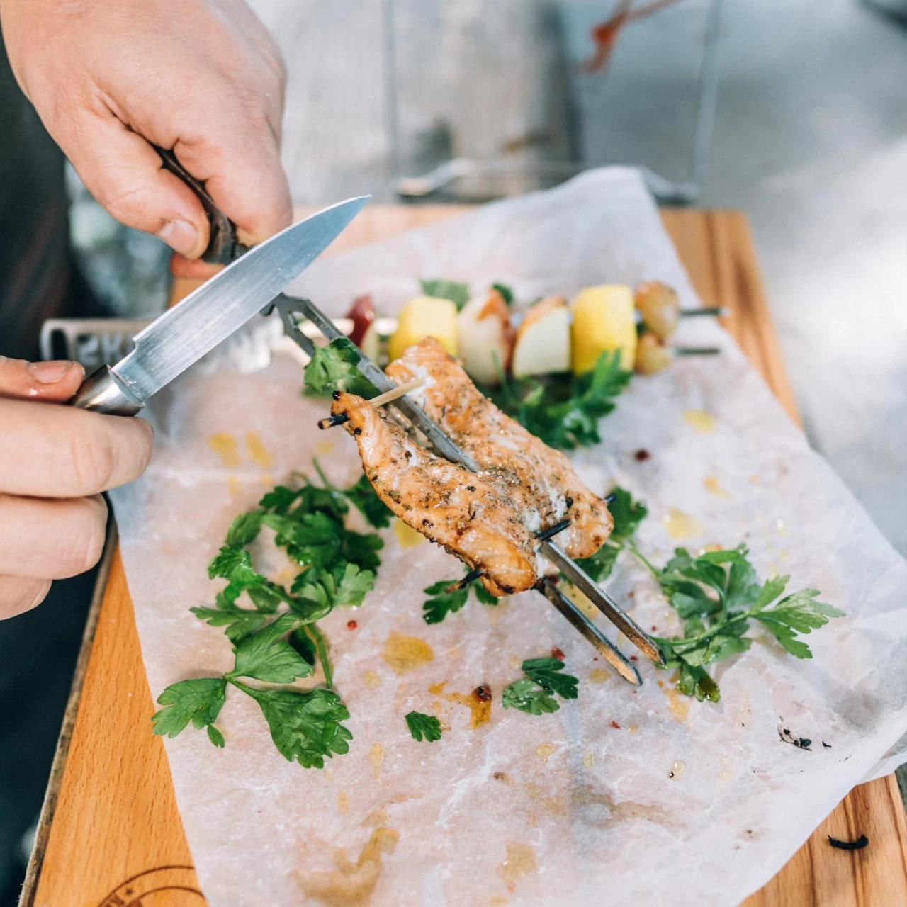 SKOTTI PIKES - 6er Set Grillspiesse Aus Edelstahl 28cm 5 SKOTTI PIKES - 6er Set Grillspiesse Aus Edelstahl 28cm – Bild 5