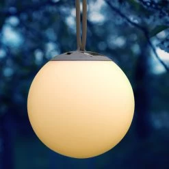LED Solar Kugelleuchte - Gartenkugel Mit Gummiaufhängung - D: 20cm - Bis Zu 8h Licht - Für Außen -Abenteuer Verkauf 190A3971AeA9trNdSUeMy 1280x1280