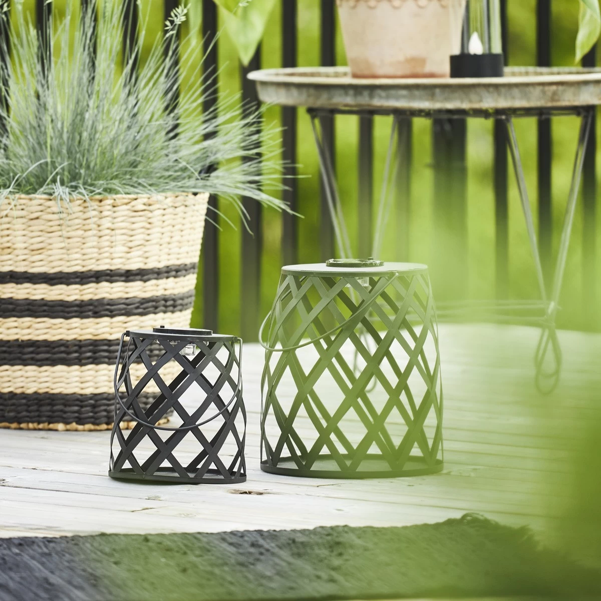 LED Solar Laterne CALABRIA - Zum Hängen O. Stellen - Warmweiße LED - H: 20cm - Lichtsensor - Outdoor 6 LED Solar Laterne CALABRIA - Zum Hängen O. Stellen - Warmweiße LED - H: 20cm - Lichtsensor - Outdoor – Bild 6