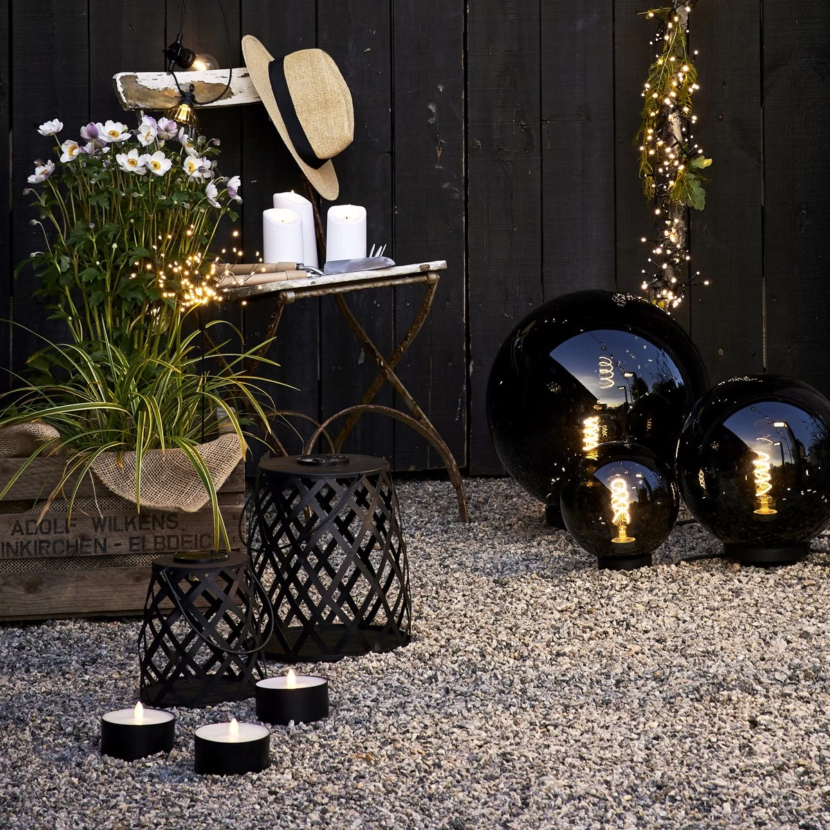 LED Solar Laterne CALABRIA - Zum Hängen O. Stellen - Warmweiße LED - H: 20cm - Lichtsensor - Outdoor 14 LED Solar Laterne CALABRIA - Zum Hängen O. Stellen - Warmweiße LED - H: 20cm - Lichtsensor - Outdoor – Bild 14