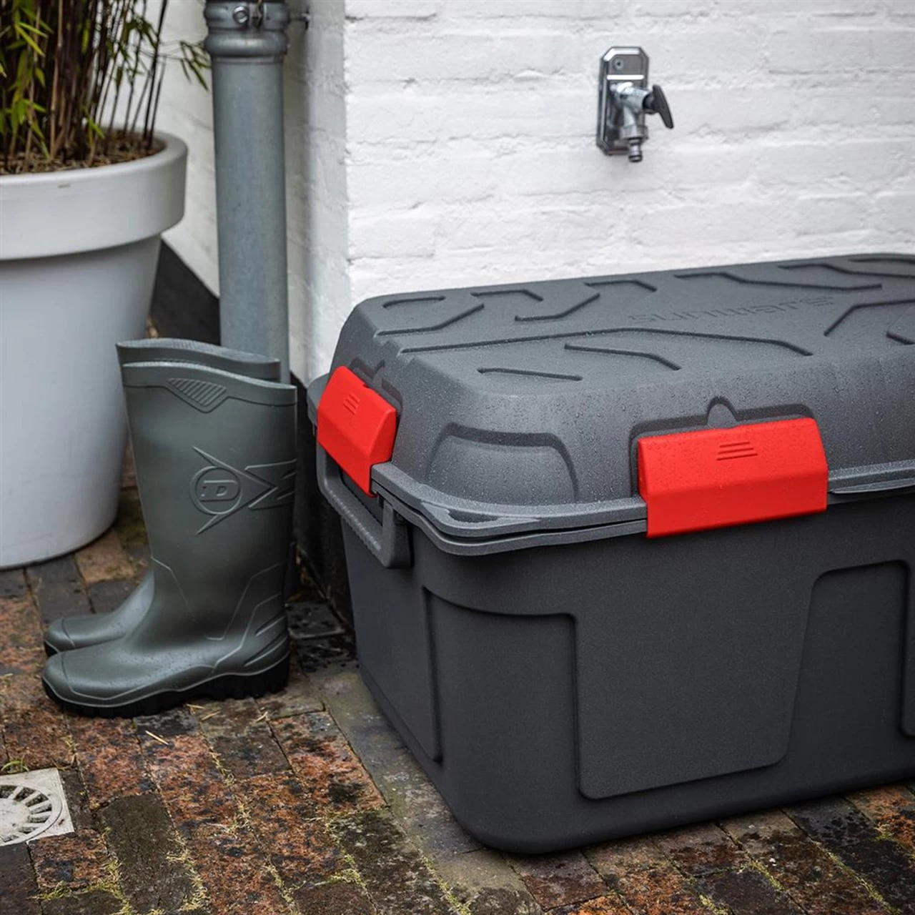 SAFARI Schwarz - Wasserdichte Aufbewahrungsbox 130 Liter - Griff - Rollen 2 SAFARI Schwarz - Wasserdichte Aufbewahrungsbox 130 Liter - Griff - Rollen – Bild 2