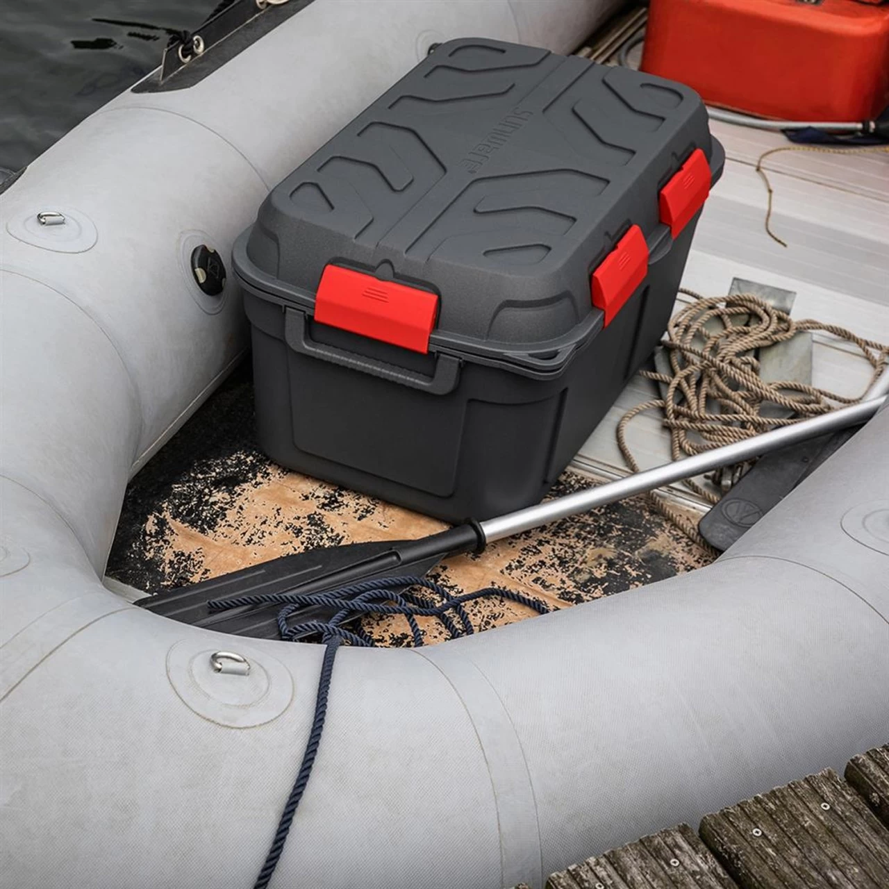 SUNWARE SAFARI Schwarz - Wasserdichte Aufbewahrungsbox 160 Liter - Griff - Rollen 4 SUNWARE SAFARI Schwarz - Wasserdichte Aufbewahrungsbox 160 Liter - Griff - Rollen – Bild 4