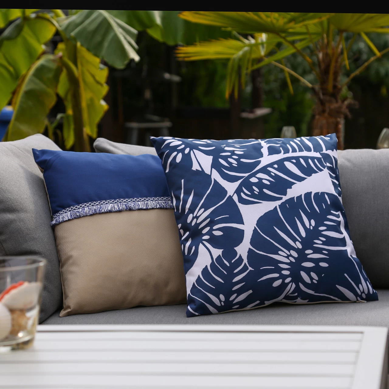 Garten Kissen - Blätter - Polyester - Wasserabweisend - L: 44cm - Außen - Blau, Weiß 4 Garten Kissen - Blätter - Polyester - Wasserabweisend - L: 44cm - Außen - Blau, Weiß – Bild 4