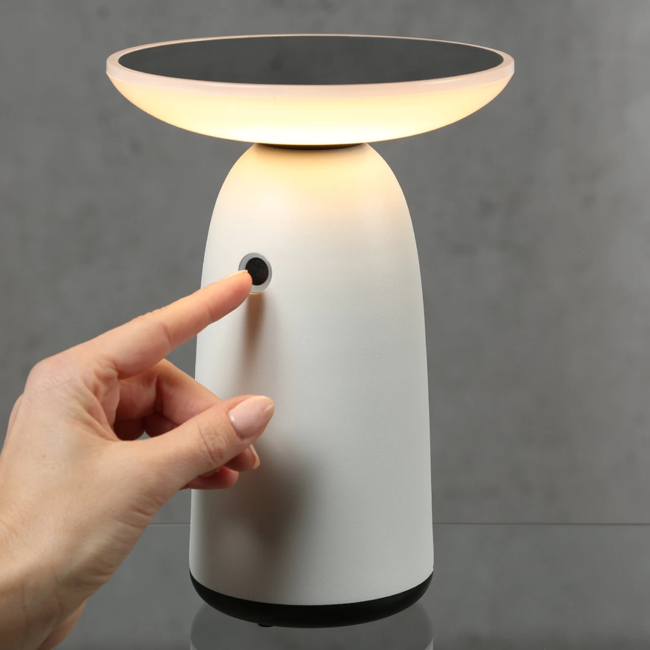 LED Solar Garten Tischleuchte - 3 Helligkeitsstufen - H: 22cm - Lichtsensor - Für Außen - Weiß 5 LED Solar Garten Tischleuchte - 3 Helligkeitsstufen - H: 22cm - Lichtsensor - Für Außen - Weiß – Bild 5