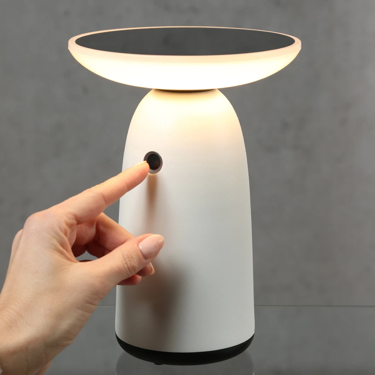 LED Solar Garten Tischleuchte - 3 Helligkeitsstufen - H: 22cm - Lichtsensor - Für Außen - Weiß 6 LED Solar Garten Tischleuchte - 3 Helligkeitsstufen - H: 22cm - Lichtsensor - Für Außen - Weiß – Bild 6