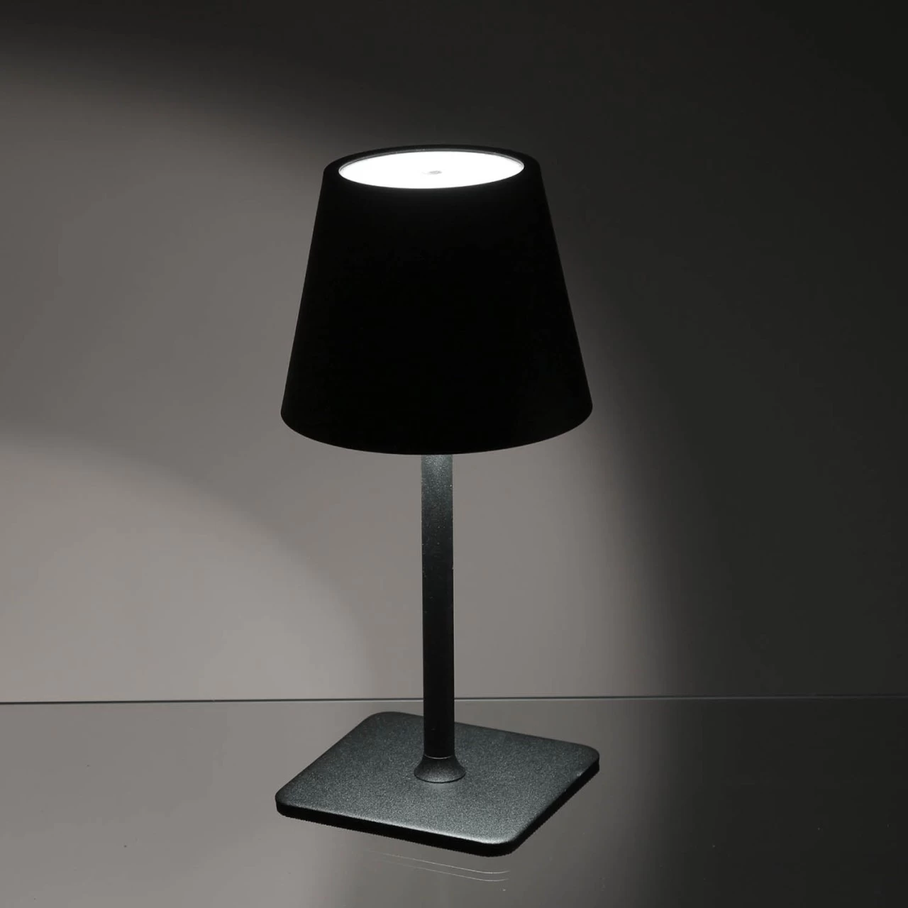 LED Akku Tischlampe - 3 Lichtfarben - 2 Höhen - H: 38cm - Wiederaufladbar Per USB - F. Innen 17 LED Akku Tischlampe - 3 Lichtfarben - 2 Höhen - H: 38cm - Wiederaufladbar Per USB - F. Innen – Bild 17