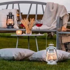 FEUERHAND LED Laterne 276 Olive- 150 Lumen, Dimmbar, Leuchtet Bis 18 Tage -Abenteuer Verkauf 8818 feuerhand baby 276 LED schwarz ambi05qFqm1swNjlJmu 1280x1280