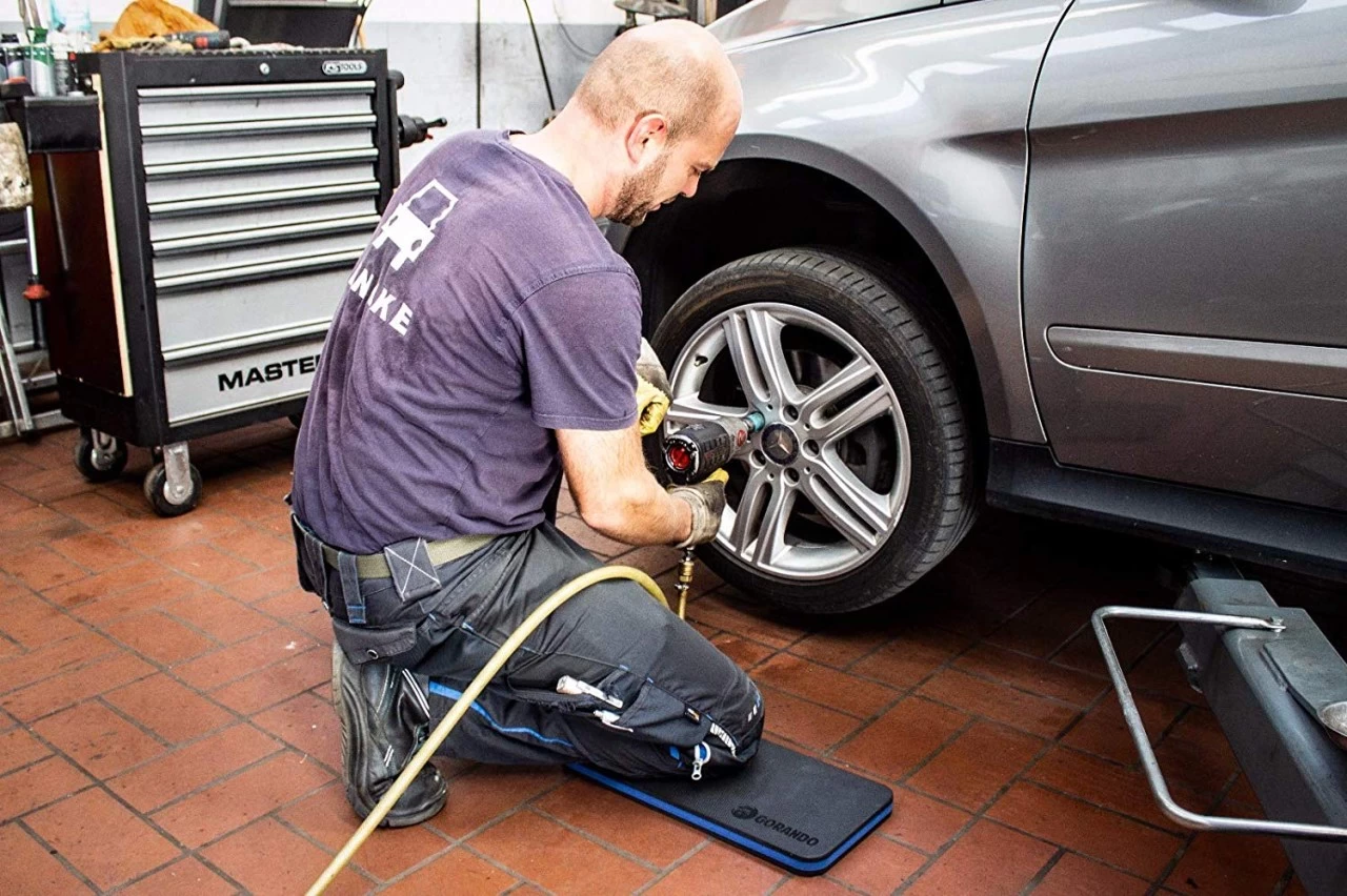 GORANDO® Premium EVA Kniekissen - 44x22cm - Für Garten, Haus, Werkstatt - Kniepad - Grün - 2er Set 6 GORANDO® Premium EVA Kniekissen - 44x22cm - Für Garten, Haus, Werkstatt - Kniepad - Grün - 2er Set – Bild 6