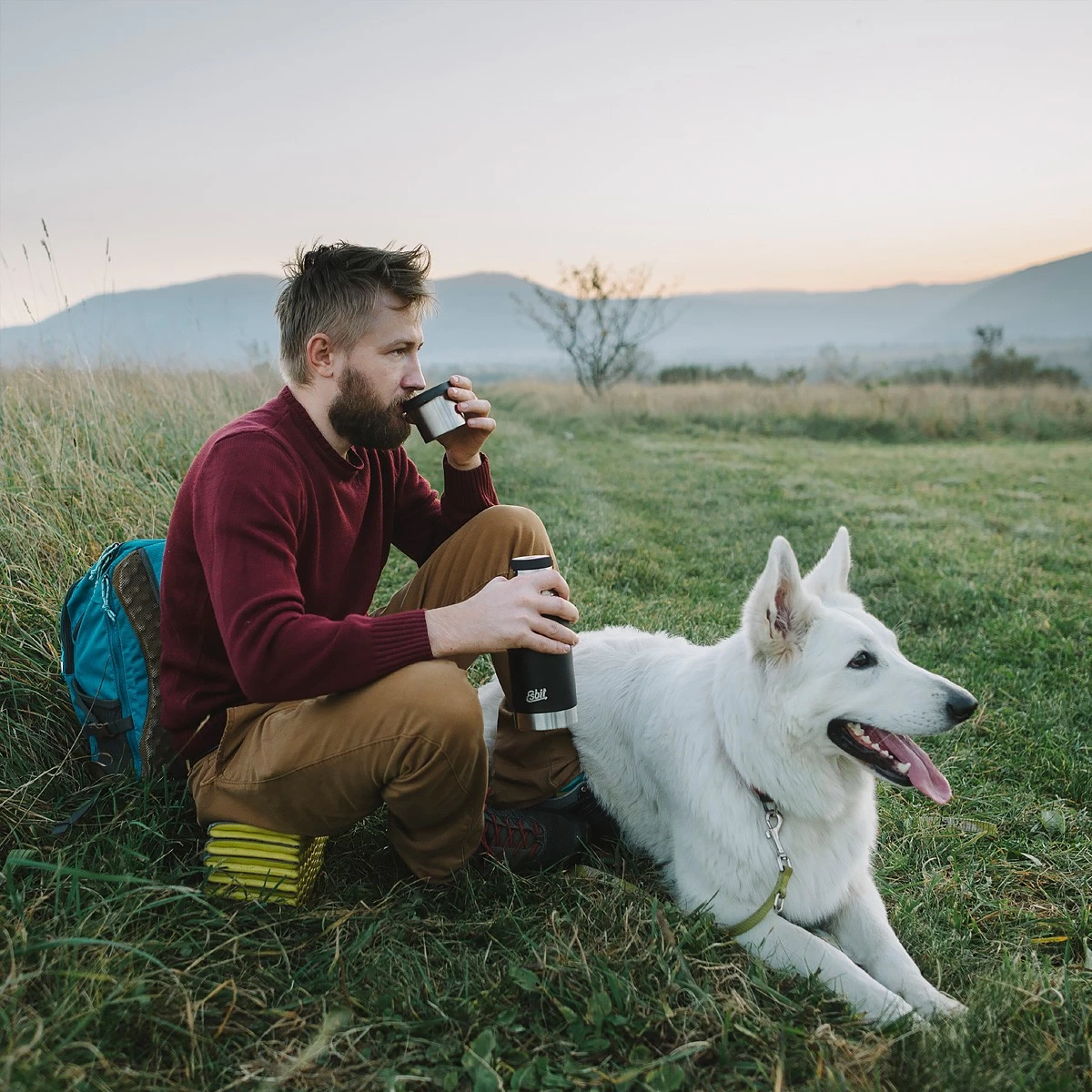 ESBIT SCULPTOR Edelstahl Isolierflasche 500ml, Schwarz 6 ESBIT SCULPTOR Edelstahl Isolierflasche 500ml, Schwarz – Bild 6