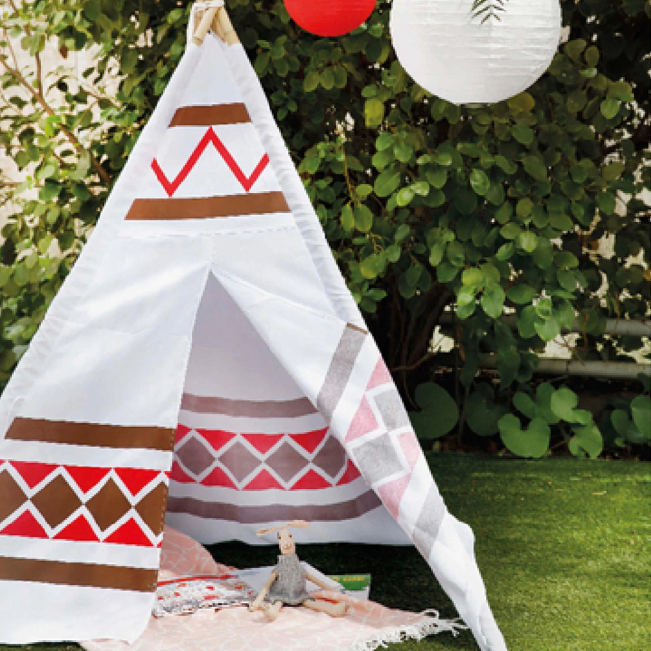 Spielzelt INDIA - Tipi Zelt Für Kinder - Polyester - L: 1,20m - H: 1,55m - Weiß, Braun, Rot 2 Spielzelt INDIA - Tipi Zelt Für Kinder - Polyester - L: 1,20m - H: 1,55m - Weiß, Braun, Rot – Bild 2